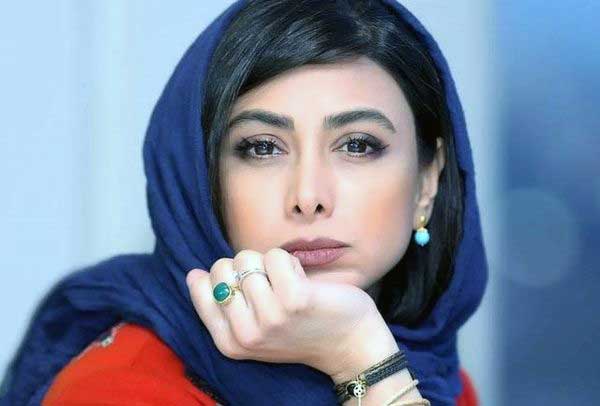 بیوگرافی آزاده صمدی