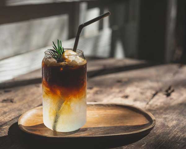 طرز تهیه ایس کافی با لیمو زرین بانو