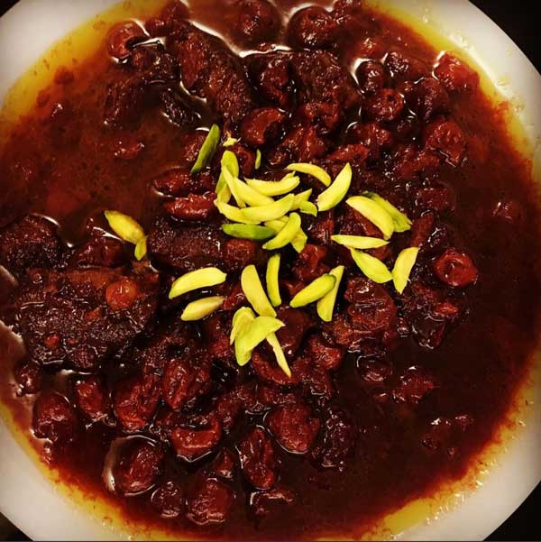خورشت آلبالو و گوشت