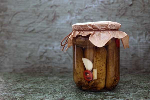 طرز تهیه خیار شور