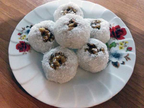 طرز تهیه شیرینی سجوق در خانه