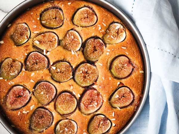 طرز تهیه کیک انجیر