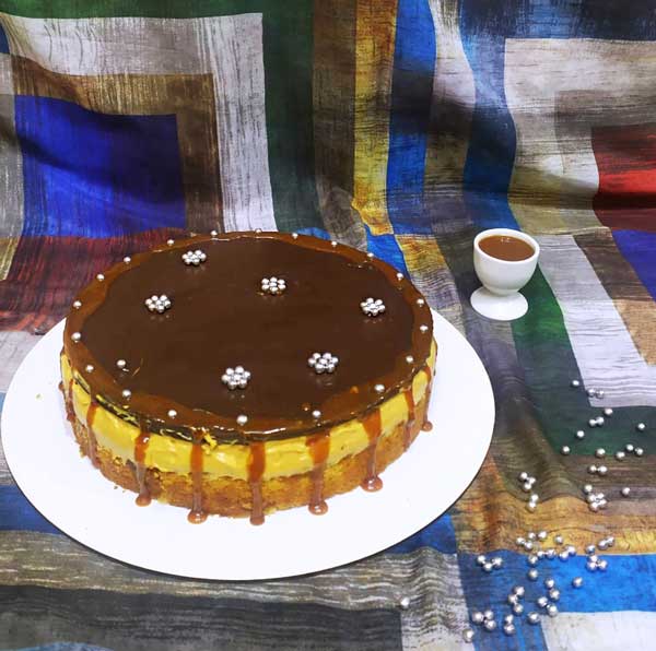طرز تهیه کیک شکلاتی کاراملی