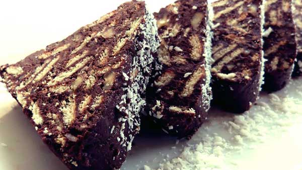 طرز تهیه کیک یخچالی خوشمزه